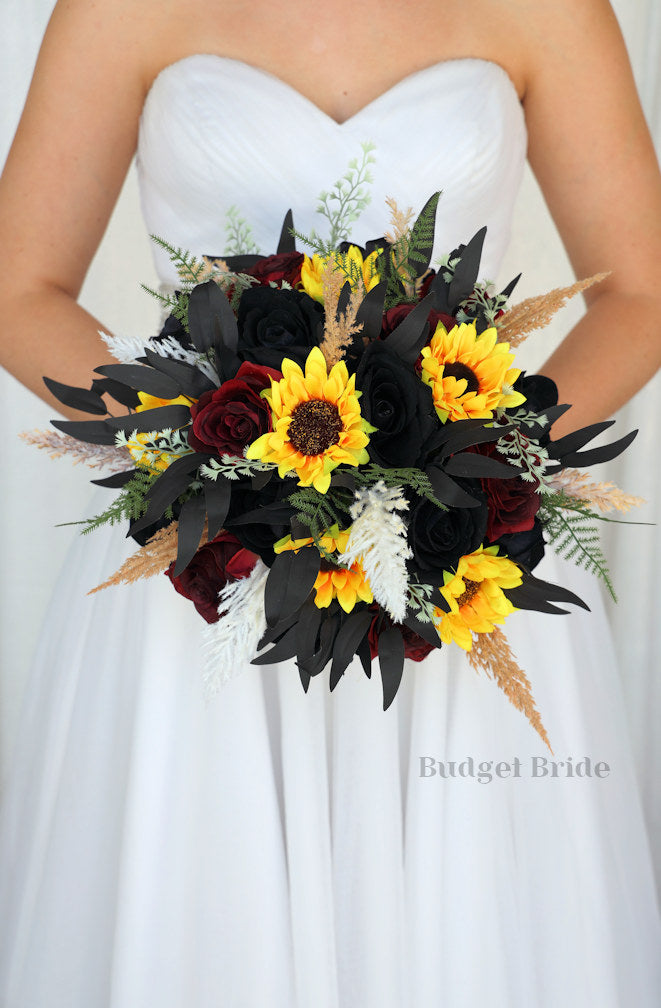 Gothic Wedding Bouquet / Budget-Bride Gothic Wedding Bouquet / Budget-Bride