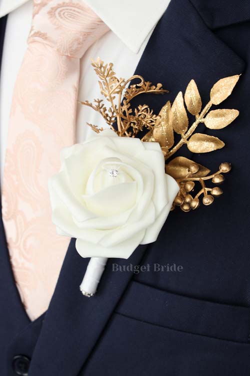 Carter Boutonniere - #124