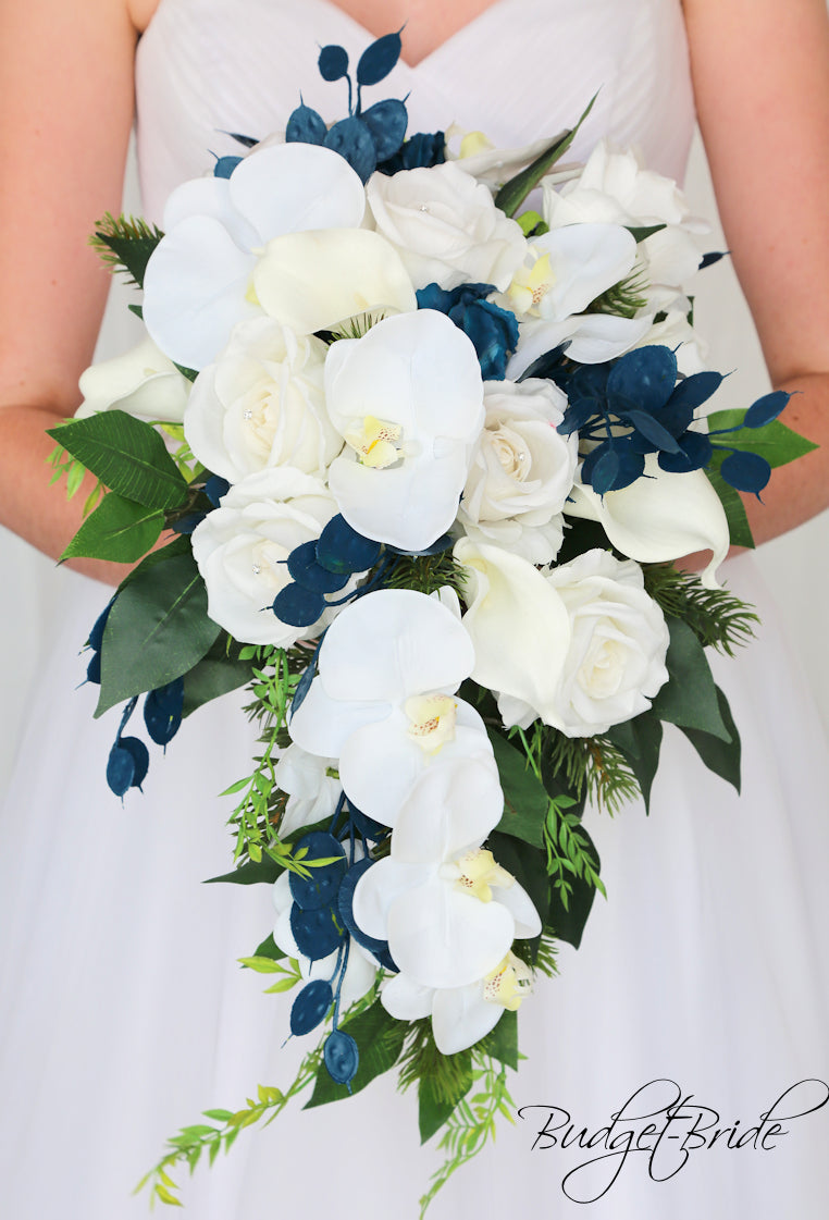A Beautiful Wedding in Orchid, Navy and Silver