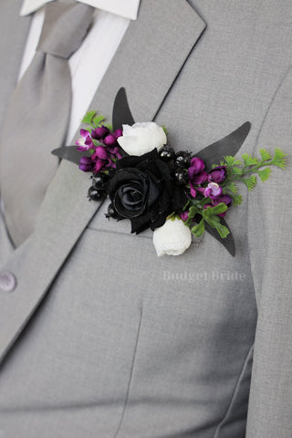 Edie Boutonniere  - #226 - $38.50