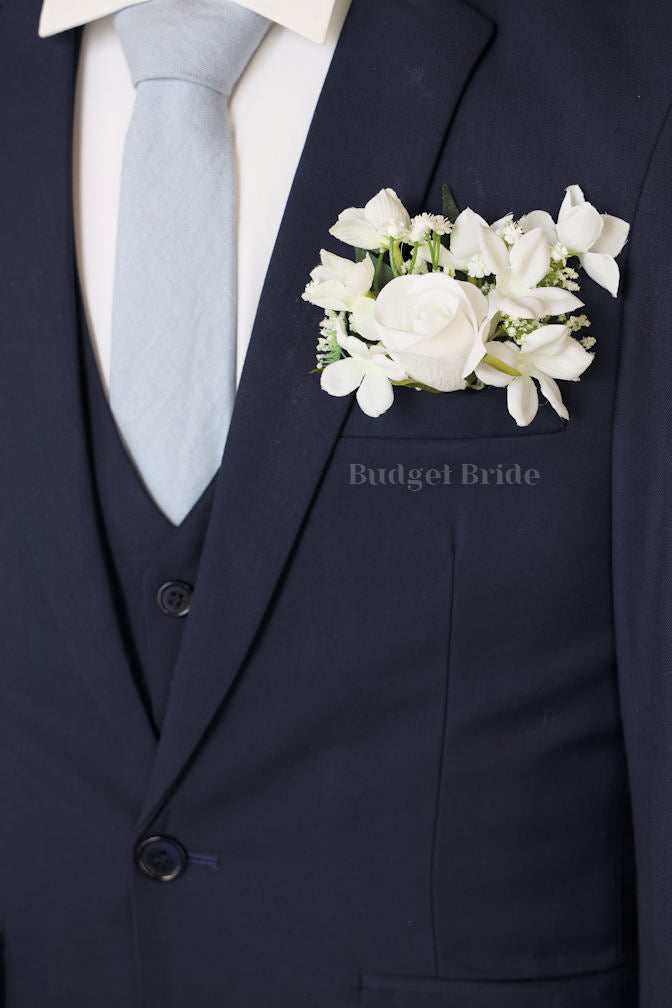 Andre Boutonniere  - #233 - $38.50