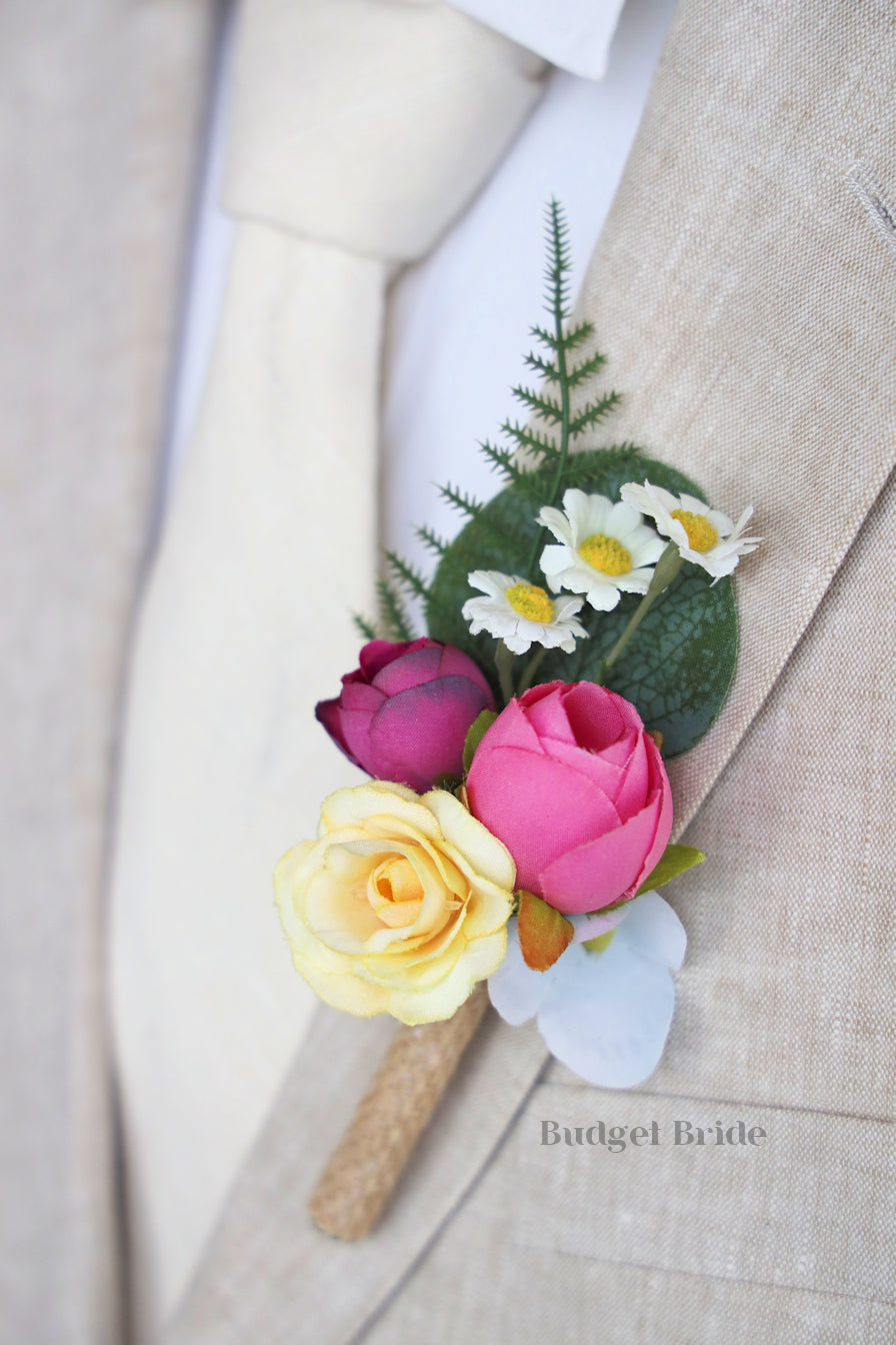 Quillon Boutonniere  - #402- $24.50